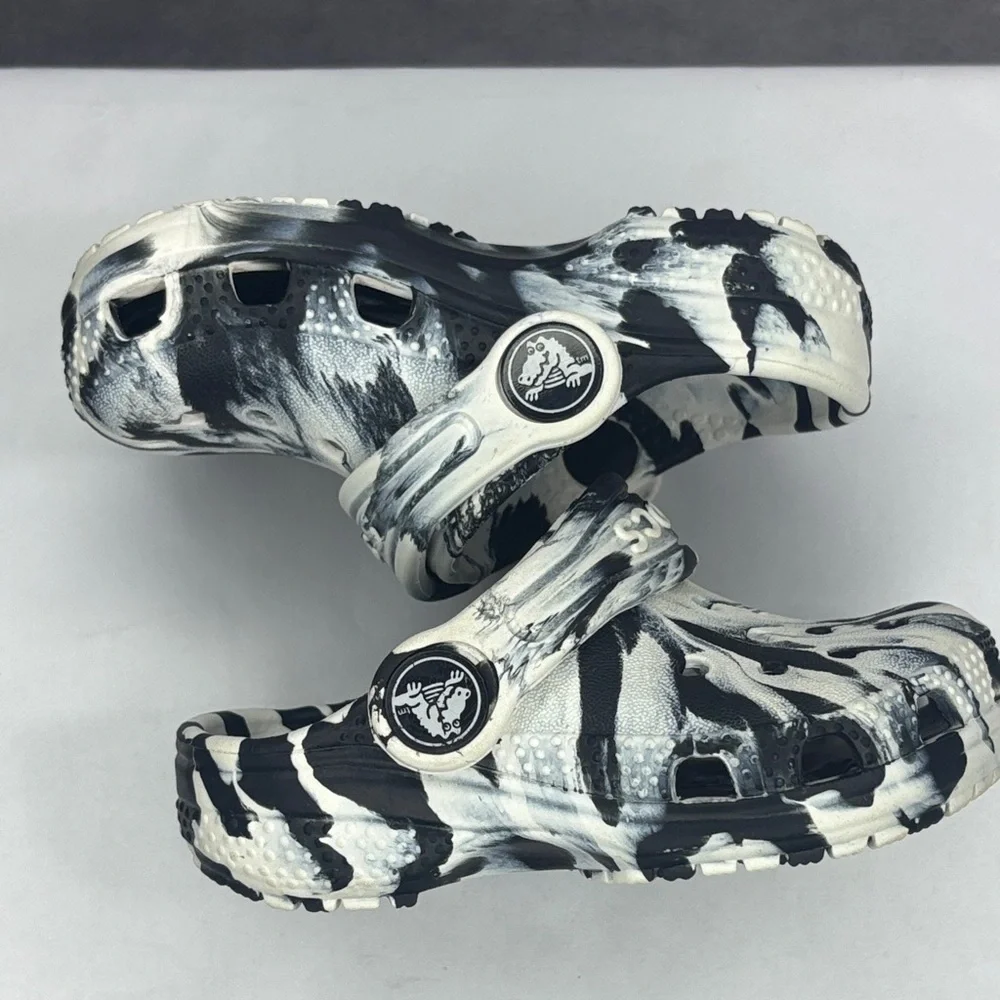 Crocs Kids Tie Dye Clogs Black White Toddler Size C4 Slip On Shoes